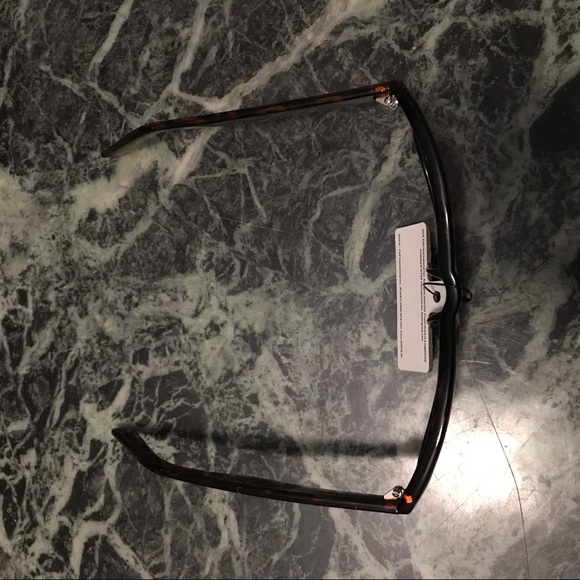 Foster Grant Men’s Tortoiseshell Sunglasses - Picture 5 of 7